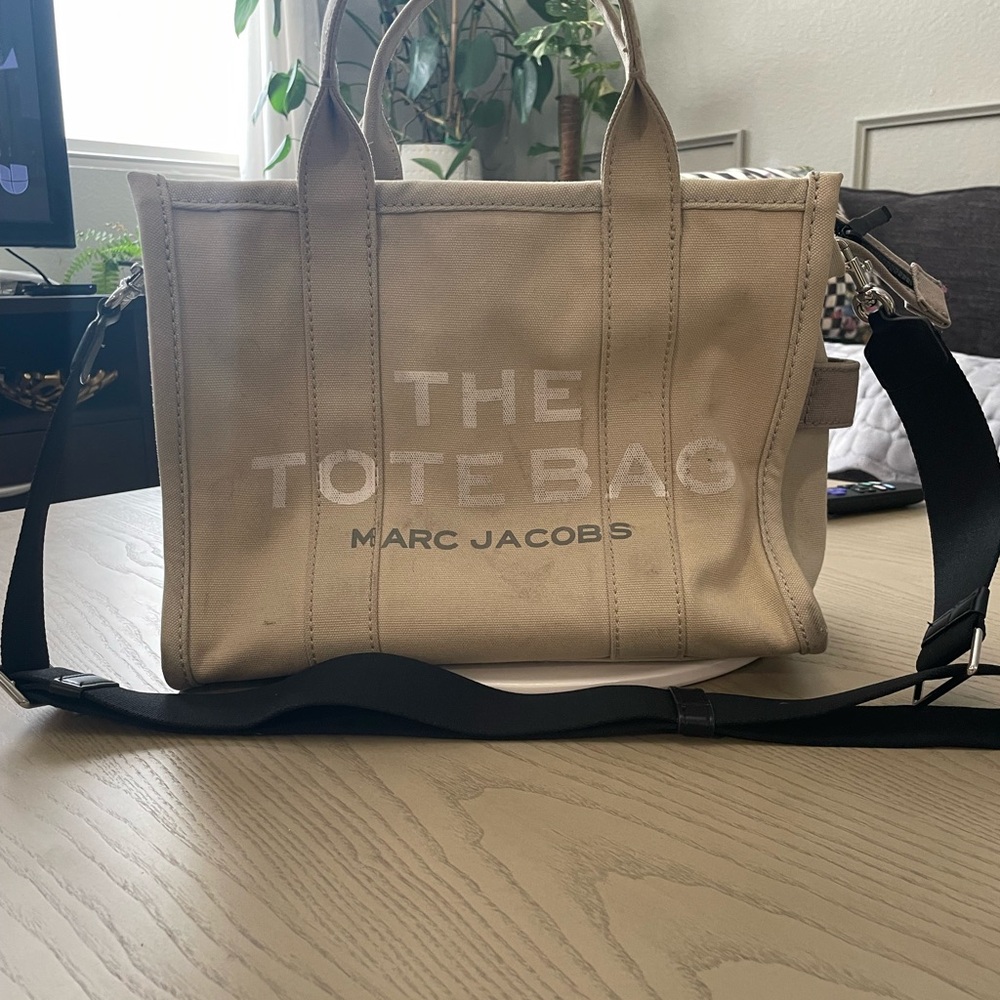 Marc Jacobs Tan Messenger Bag